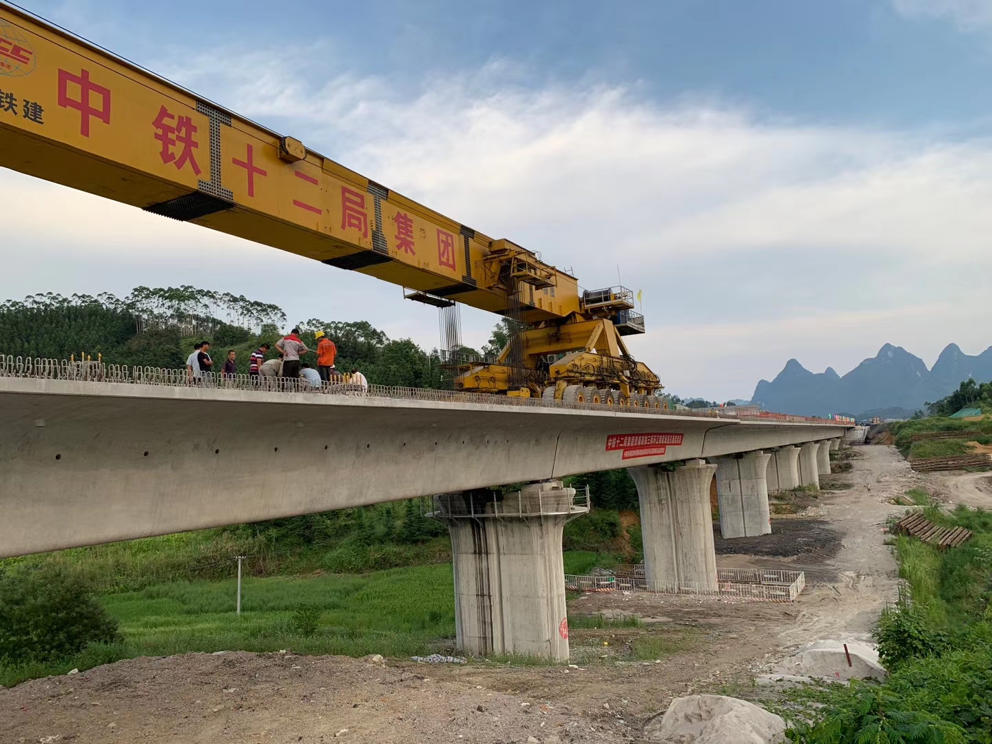 湘潭预应力加固在公路桥梁施工应用